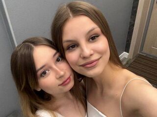 BridgetAndSunniv's Private girls live Profile Image
