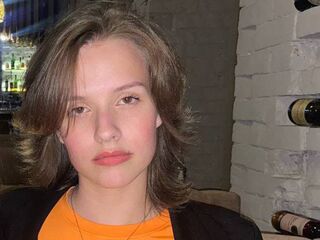 ElwineDennett's Flirt4Free live cam Profile Image