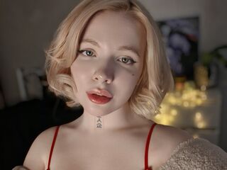 ElzaScarlett's Tip live cam models Profile Image